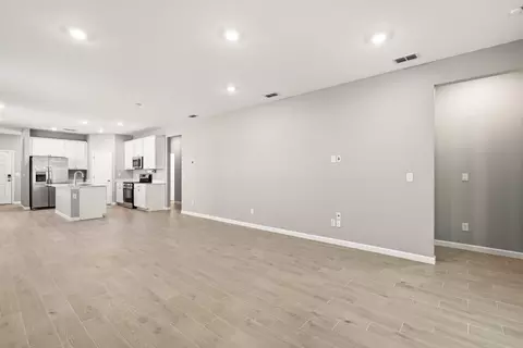 Living - 709 Lake Sinclair St, Saint Augustine, FL 32084 photo 2 of 4