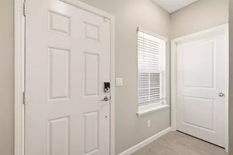Entry Way - 709 Lake Sinclair St, Saint Augustine, FL 32084 photo 1 of 2