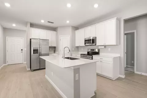Kitchen - 709 Lake Sinclair St, Saint Augustine, FL 32084 photo 1 of 3