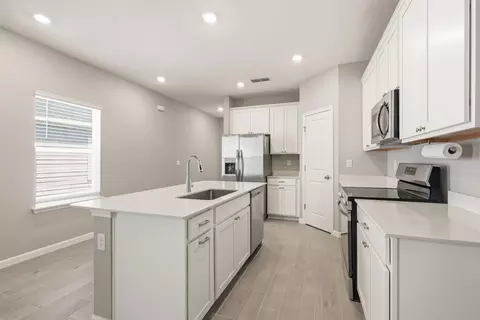 Kitchen - 709 Lake Sinclair St, Saint Augustine, FL 32084 photo 2 of 3