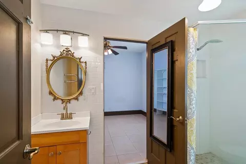 Bath - 133 South St, Saint Augustine, FL 32084 photo 1 of 12