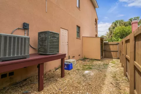 Exterior - 133 South St, Saint Augustine, FL 32084 photo 24 of 29