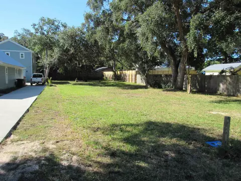 496 Pyrus St, Saint Augustine, FL 32080