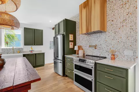 Kitchen - 119 Ferdinand Ave, Saint Augustine, FL 32080 photo 2 of 7