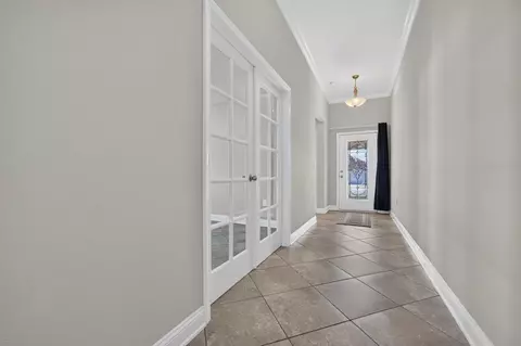 Entry Way - 52 S Hamilton Springs Rd, Saint Augustine, FL 32084 photo 3 of 6