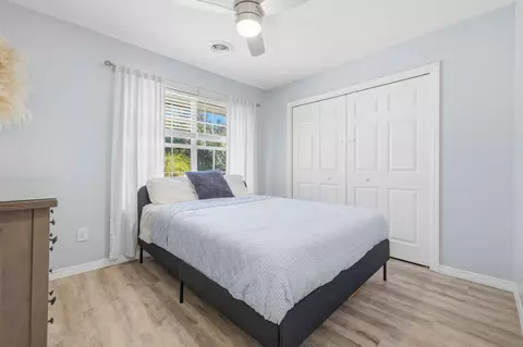 Bedroom - 627 E Bianca Cir, Saint Augustine, FL 32086 photo 2 of 4