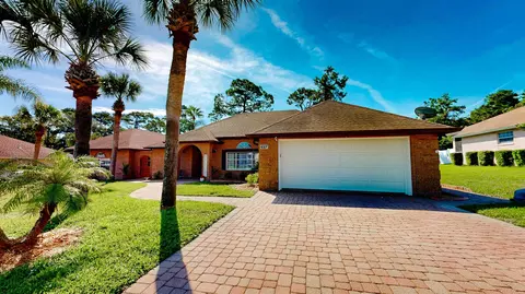 Exterior - 627 E Bianca Cir, Saint Augustine, FL 32086 photo 4 of 17
