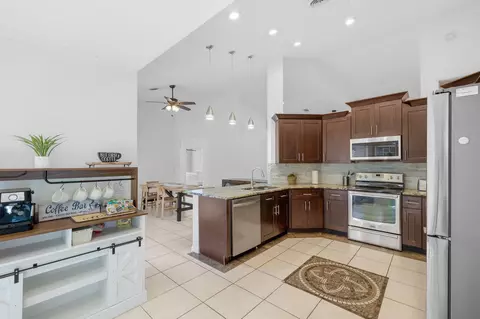 Kitchen - 627 E Bianca Cir, Saint Augustine, FL 32086 photo 1 of 6