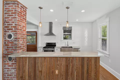 Kitchen - 206 Cabeza St, Saint Augustine, FL 32080 photo 4 of 8