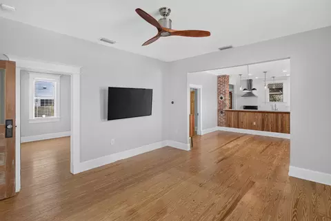 Living - 206 Cabeza St, Saint Augustine, FL 32080 photo 3 of 9