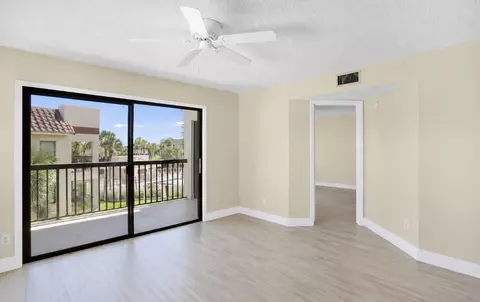 Living - 4250 S A1a #K33, Saint Augustine Beach, FL 32080 photo 3 of 5