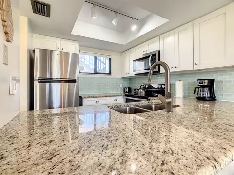 Kitchen - 4250 Jimmy Buffett Mem Hwy #N24, Saint Augustine, FL 32080 photo 2 of 2