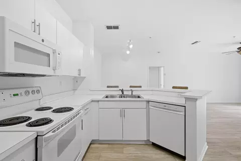 Kitchen - 520 Florida Club Blvd Unit 110 Garage 1d, Saint Augustine, FL 32084 photo 1 of 3