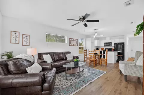 Living - 890 Helen St, Saint Augustine, FL 32084 photo 1 of 2
