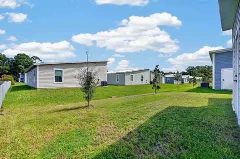Exterior - 890 Helen St, Saint Augustine, FL 32084 photo 6 of 7