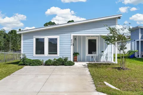 Exterior - 890 Helen St, Saint Augustine, FL 32084 photo 2 of 7