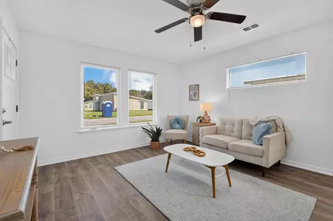 Living - 97 Mcdonald Ave, Saint Augustine, FL 32084 photo 2 of 2