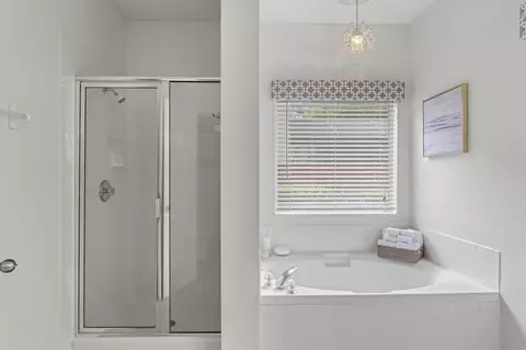 Bath - 2700 Arundel Ln, Saint Augustine, FL 32092 photo 2 of 6