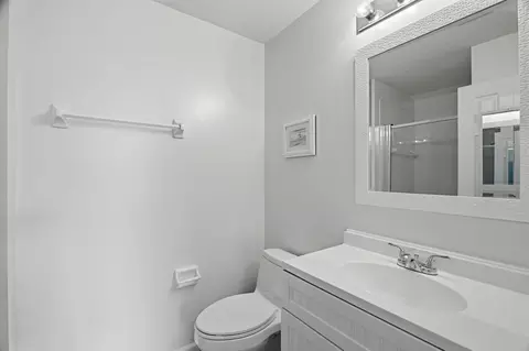 Bath - 2700 Arundel Ln, Saint Augustine, FL 32092 photo 5 of 6