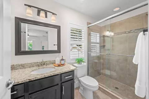 Bath - 132 15th St, Saint Augustine Beach, FL 32080 photo 2 of 3