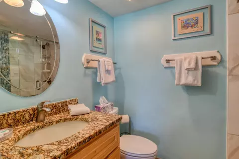 Bath - 4 Ocean Trce #323, Saint Augustine Beach, FL 32080 photo 1 of 3