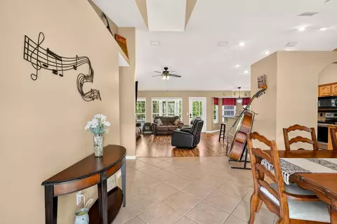 Entry Way - 6888 Cypress Point Dr, Saint Augustine, FL 32086 photo 2 of 3