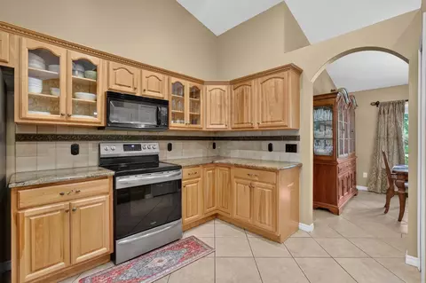 Kitchen - 6888 Cypress Point Dr, Saint Augustine, FL 32086 photo 4 of 4
