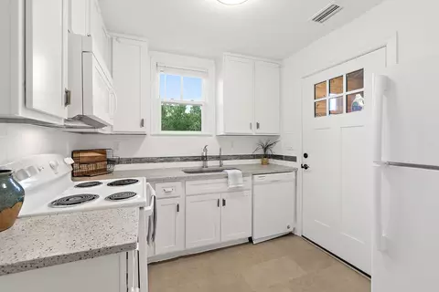 Kitchen - 66 N St Augustine Blvd, Saint Augustine, FL 32080 photo 4 of 6