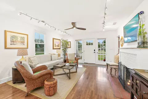 Living - 66 N St Augustine Blvd, Saint Augustine, FL 32080 photo 1 of 9