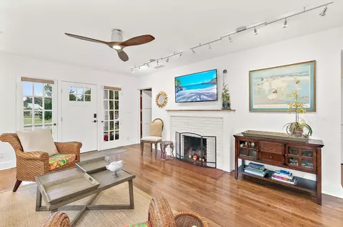 Living - 66 N St Augustine Blvd, Saint Augustine, FL 32080 photo 5 of 9