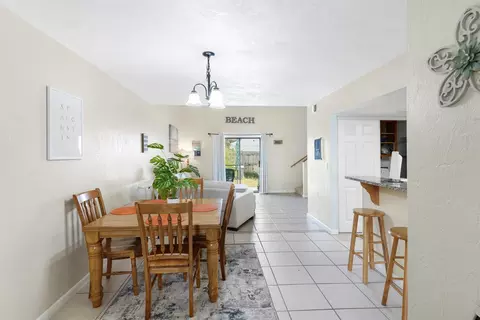 Dining - 4003 Windjammer Ln, Saint Augustine, FL 32084 photo 2 of 5