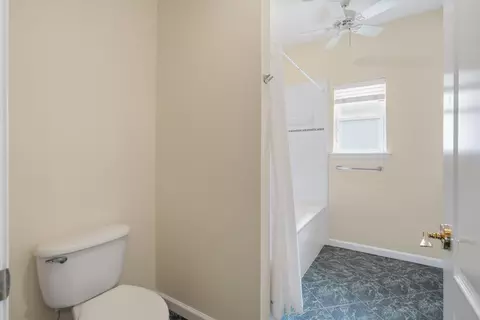 Bath - 905 Spring Lake Ct, Saint Augustine, FL 32080 photo 5 of 5