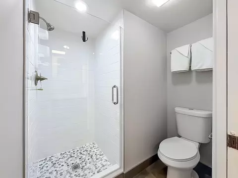 Bath - 7780 A1a S UNIT 109, Saint Augustine, FL 32080 photo 4 of 6