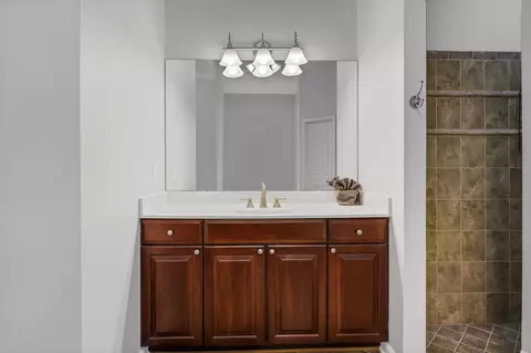 Bath - 5044 Blackhawk Dr, Saint Johns, FL 32259 photo 3 of 7