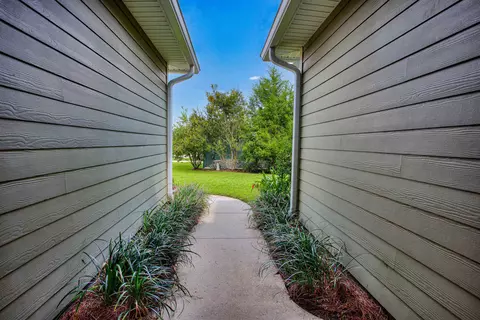 Entry Way - 70 Harris Hawk Ct, Saint Augustine, FL 32092 photo 1 of 5