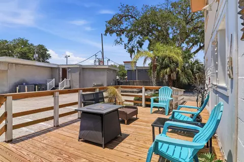 Exterior - 1 E San Carlos Ave, Saint Augustine, FL 32084 photo 4 of 6