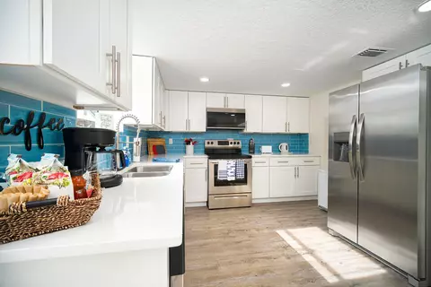 Kitchen - 1201 Winterhawk Dr, Saint Augustine, FL 32086 photo 6 of 14