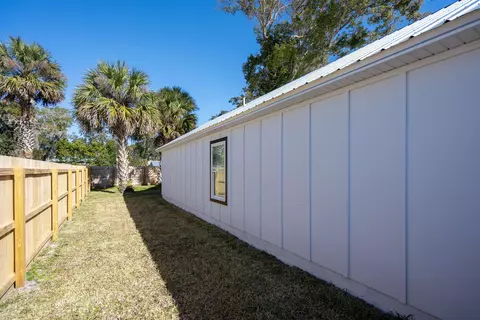 Exterior - 908 Kennedy Dr, Saint Augustine, FL 32084 photo 4 of 7
