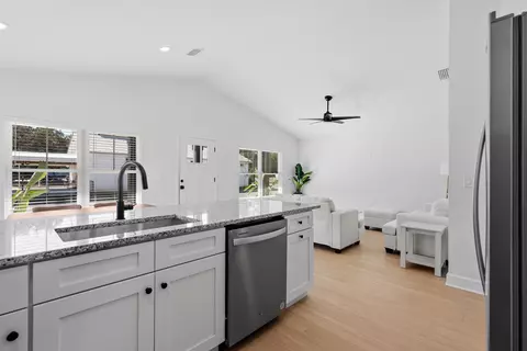 Kitchen - 916 Kennedy Dr, Saint Augustine, FL 32084 photo 2 of 2