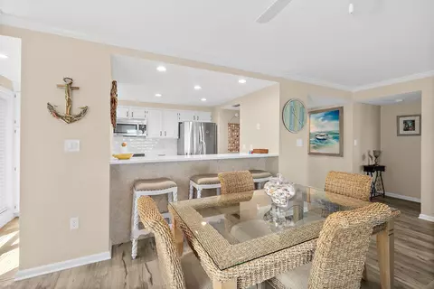 Dining - 6170 S A1a #115, Crescent Beach, FL 32080 photo 3 of 4