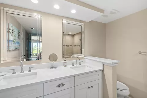 Bath - 6170 S A1a #115, Crescent Beach, FL 32080 photo 2 of 3