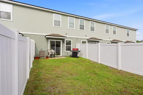 Exterior - 33 Buckley Ct, Saint Augustine, FL 32086 photo 3 of 5