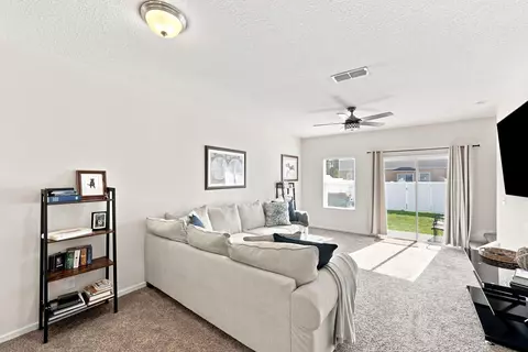 Living - 33 Buckley Ct, Saint Augustine, FL 32086 photo 3 of 4