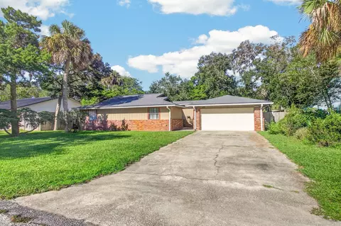 Exterior - 26 Lee Dr, Saint Augustine, FL 32080 photo 2 of 14