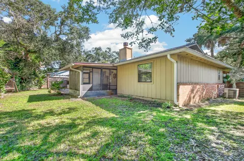 Exterior - 26 Lee Dr, Saint Augustine, FL 32080 photo 12 of 14