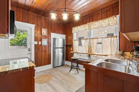 Kitchen - 27 Grant St, Saint Augustine, FL 32084 photo 1 of 5