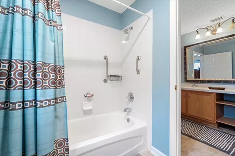 Bath - 1784 Keswick Rd, Saint Augustine, FL 32084 photo 1 of 3