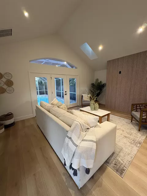 Living - 150 Ocean Hollow Ln, Saint Augustine, FL 32084 photo 2 of 2