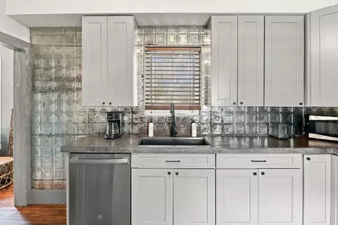 Kitchen - 5 Riberia St, Saint Augustine, FL 32084 photo 4 of 8