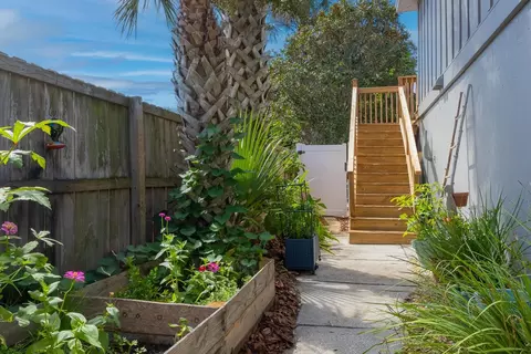 Exterior - 107 15th St, Saint Augustine, FL 32080 photo 15 of 24